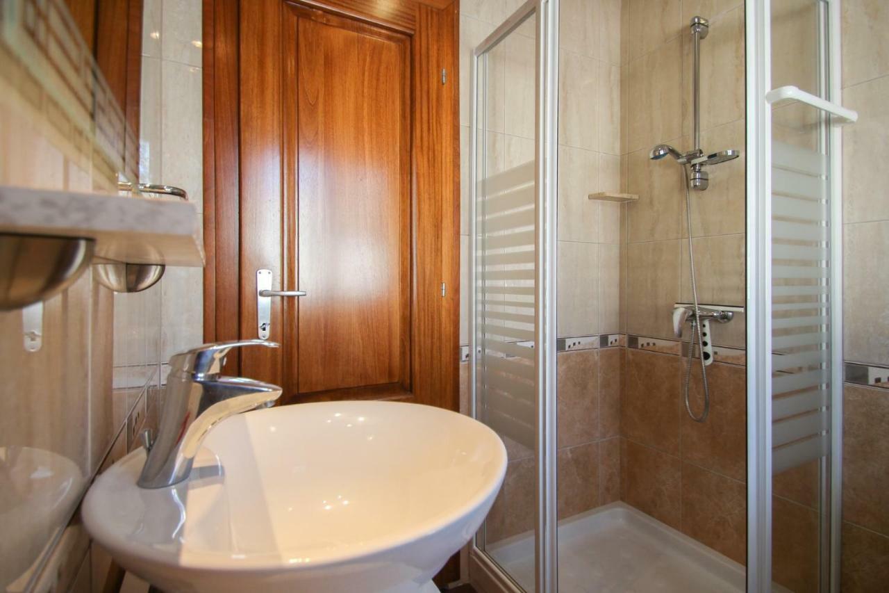 Casa Rafael 1 Apartamento Novigrad Istria Exterior foto